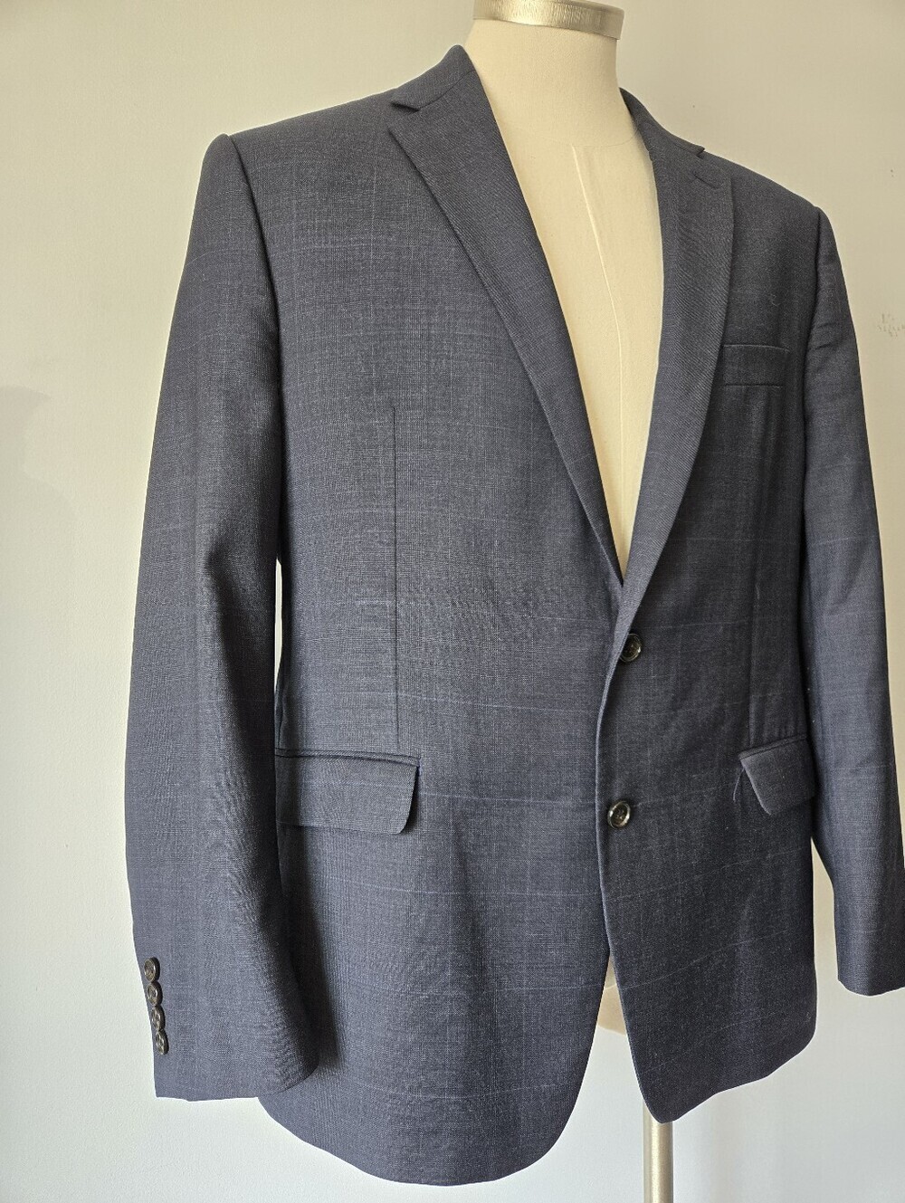 Lauren Ralph Lauren Navy Windowpane 100% Wool Blazer. 44R - Picture 2 of 16